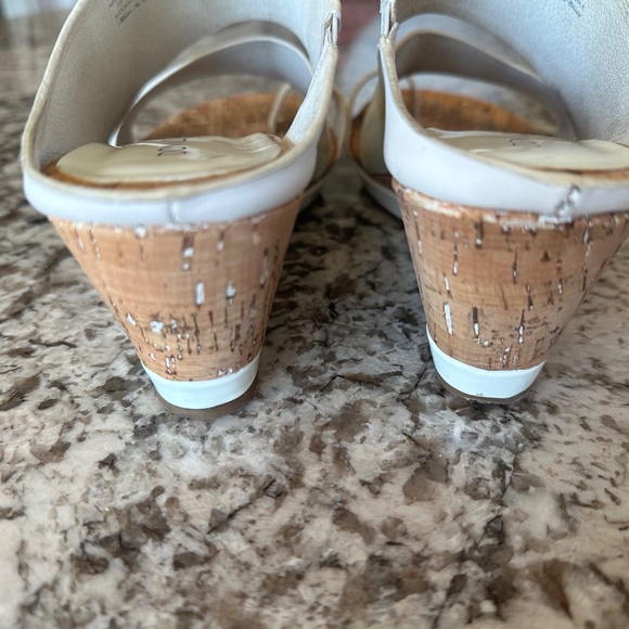 Donald Pliner white Patent Wedges - Picture 6 of 9